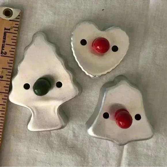 Lot of 3 cookie cutters tree bell and heart - Picture 3 of 3